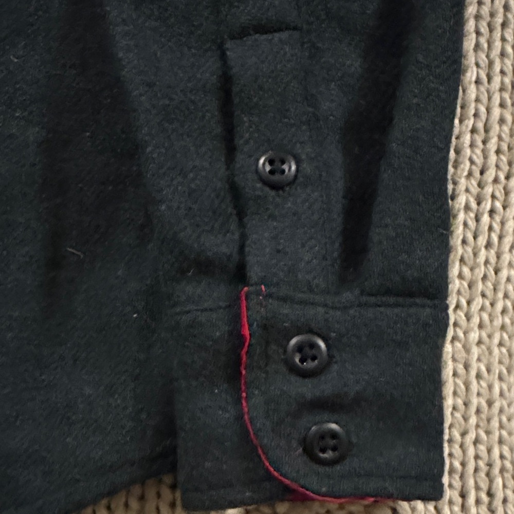 Topo Designs
Wool Work Shirt Color: Forest. M - Picture 12 of 16